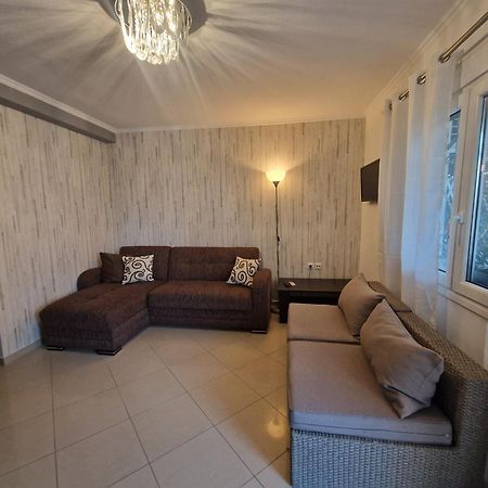 Iro Apartments Néa Péramos Zewnętrze zdjęcie