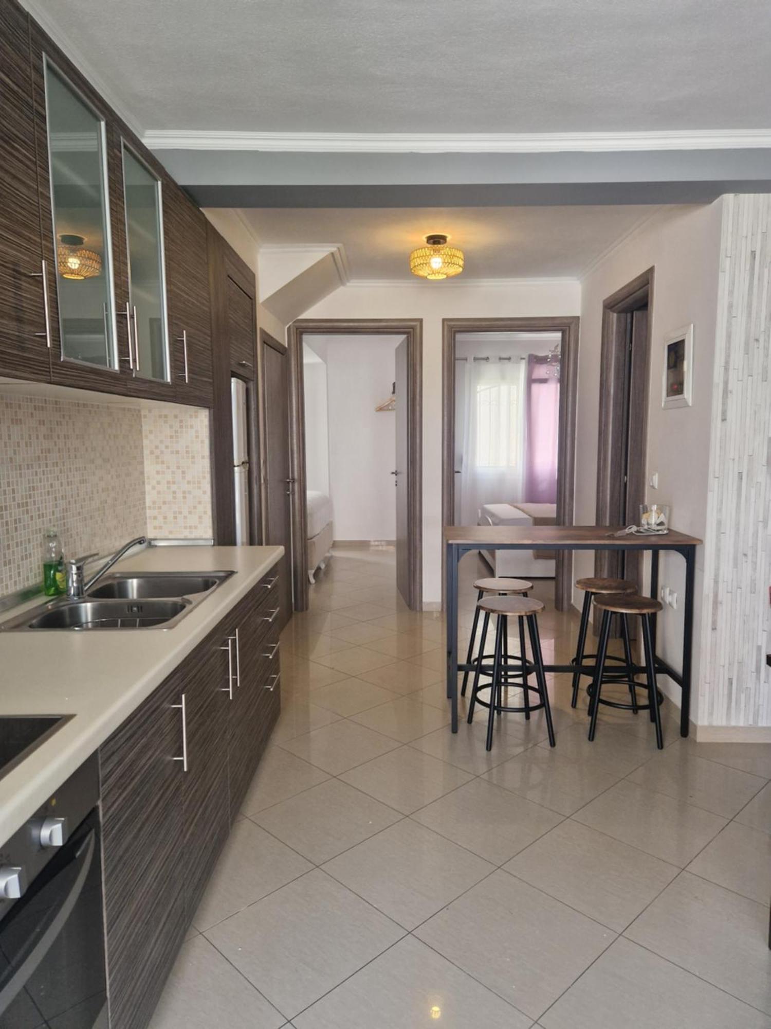 Iro Apartments Néa Péramos Zewnętrze zdjęcie
